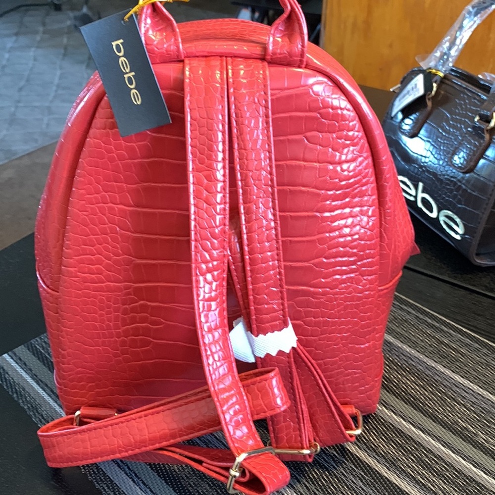 NWT small backpack red - Picture 4 of 4